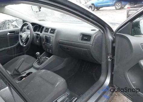 2016 Volkswagen Jetta 1.4T S z USA, uszkodzony, nr VIN 3VW167AJ9GM264437